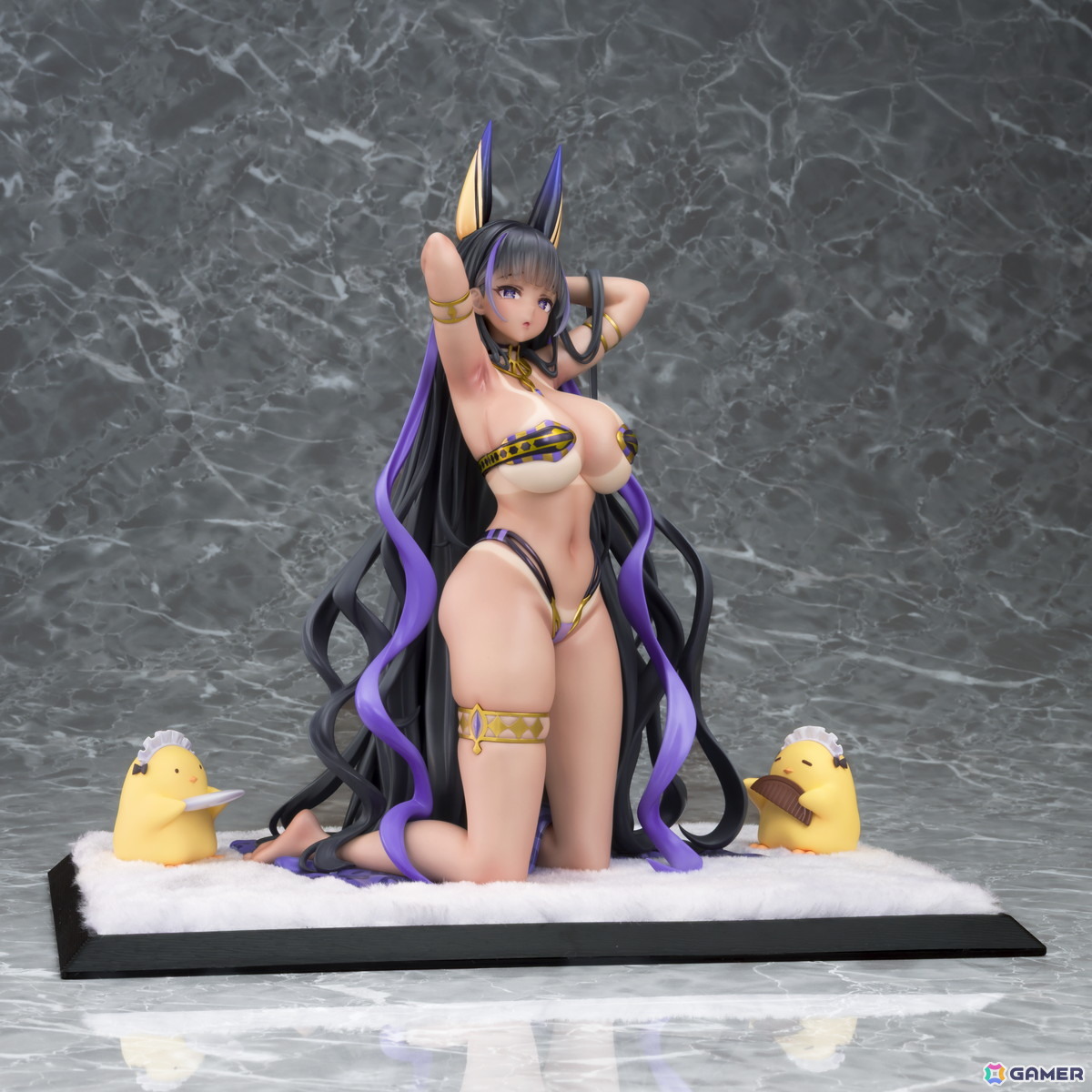 「アズレン」クレオパトラが1/6スケールフィギュアとなって登場！スキン“星辰と薔薇”をモチーフに水着姿を立体化の画像12
