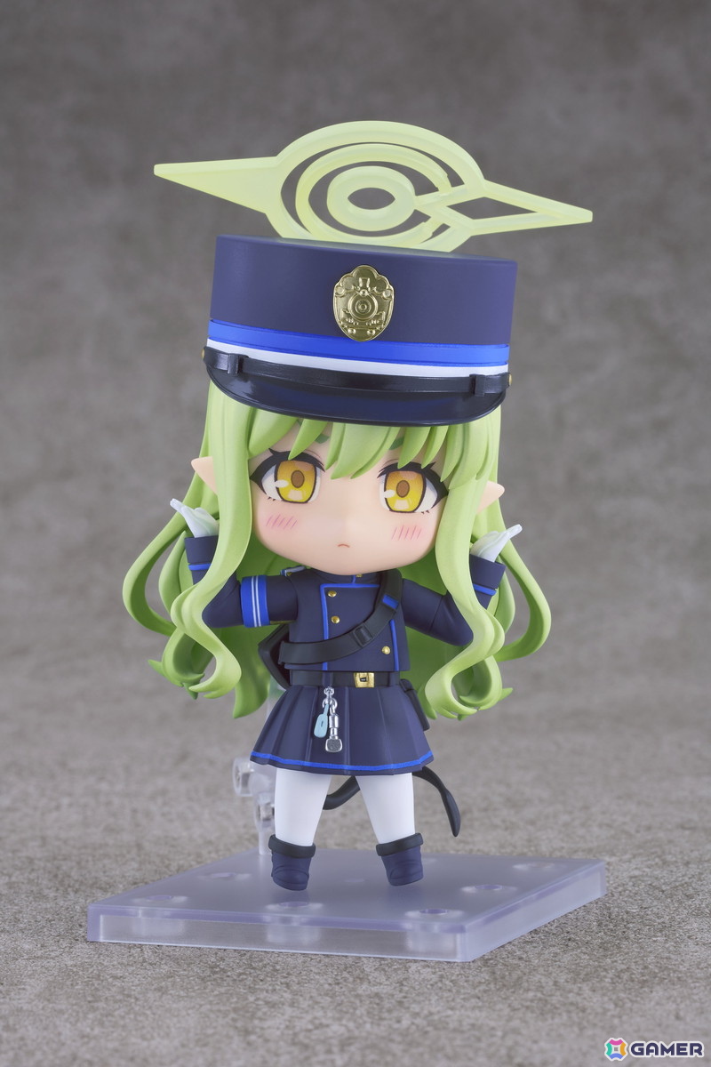 「ブルアカ」のヒカリがねんどろいどになって登場！可愛らしい「ムス顔」や「おー顔」、どこか抜けた印象の「天然顔」も付属の画像