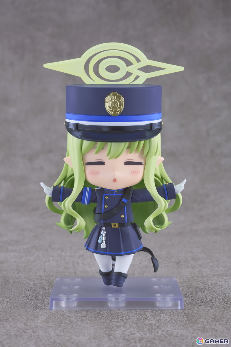 「ブルアカ」のヒカリがねんどろいどになって登場！可愛らしい「ムス顔」や「おー顔」、どこか抜けた印象の「天然顔」も付属の画像