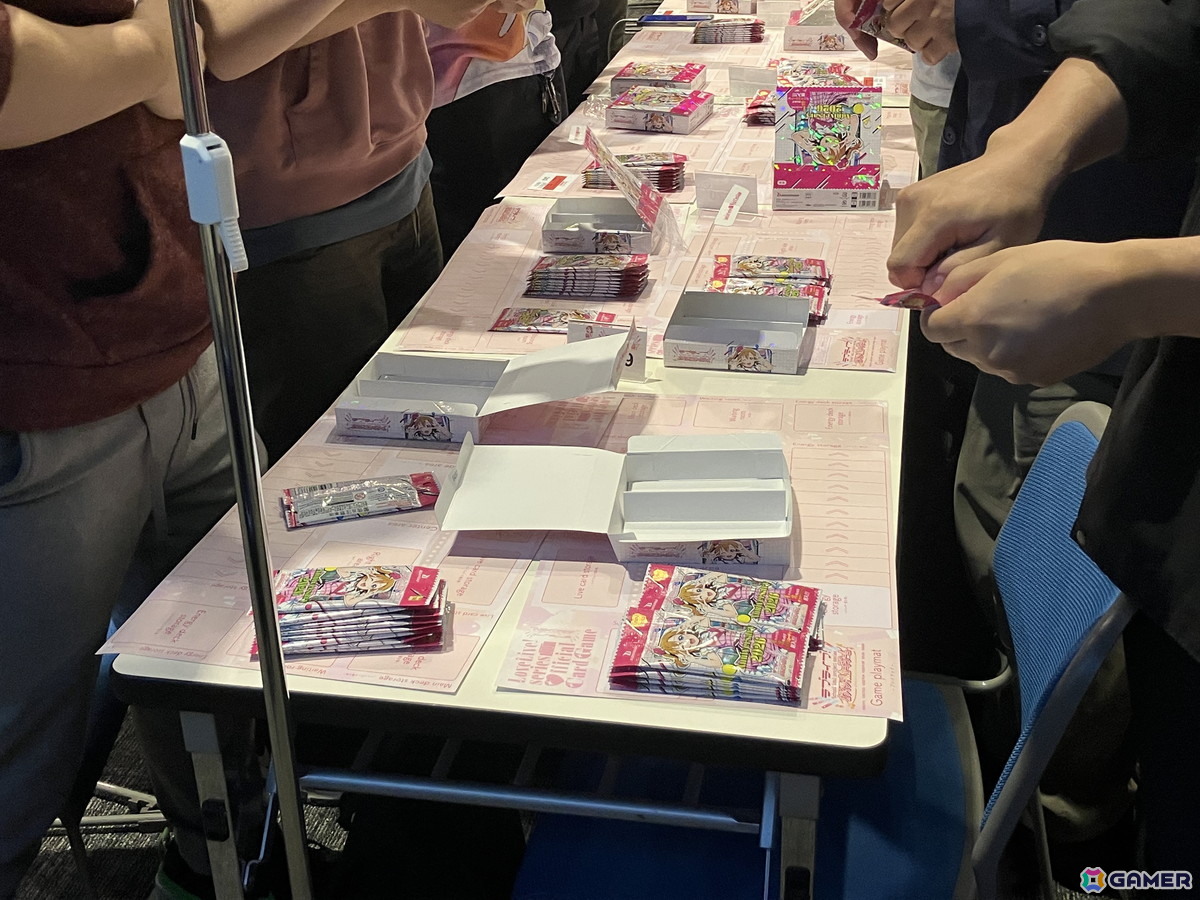 「ラブカファンミーティング」のイベントレポートが公開！新体制のAiScReamが歌唱するテーマソング「NEXT CARD」のリリックビデオもの画像