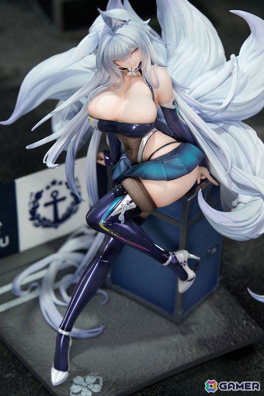 「アズレン」重桜に所属する空母・信濃が寝待の銀輿の姿でフィギュア化！魅力あふれるプロポーションを余すところなく表現の画像