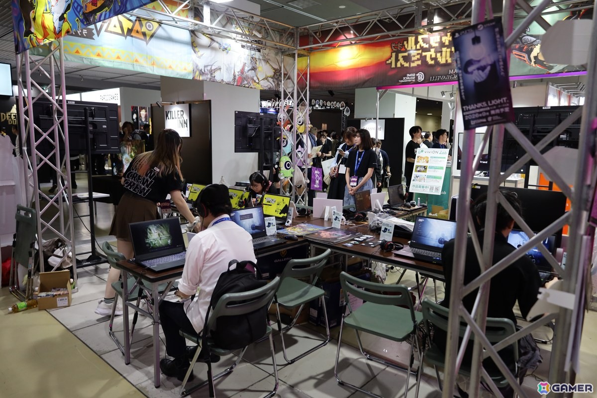 「BitSummit PUNCH」出展の注目作から光と影がおりなす幻想的パズルゲーム「THANKS,LIGHT.」と痛快ハイスピード電車レース「電車アタック」をレビューの画像