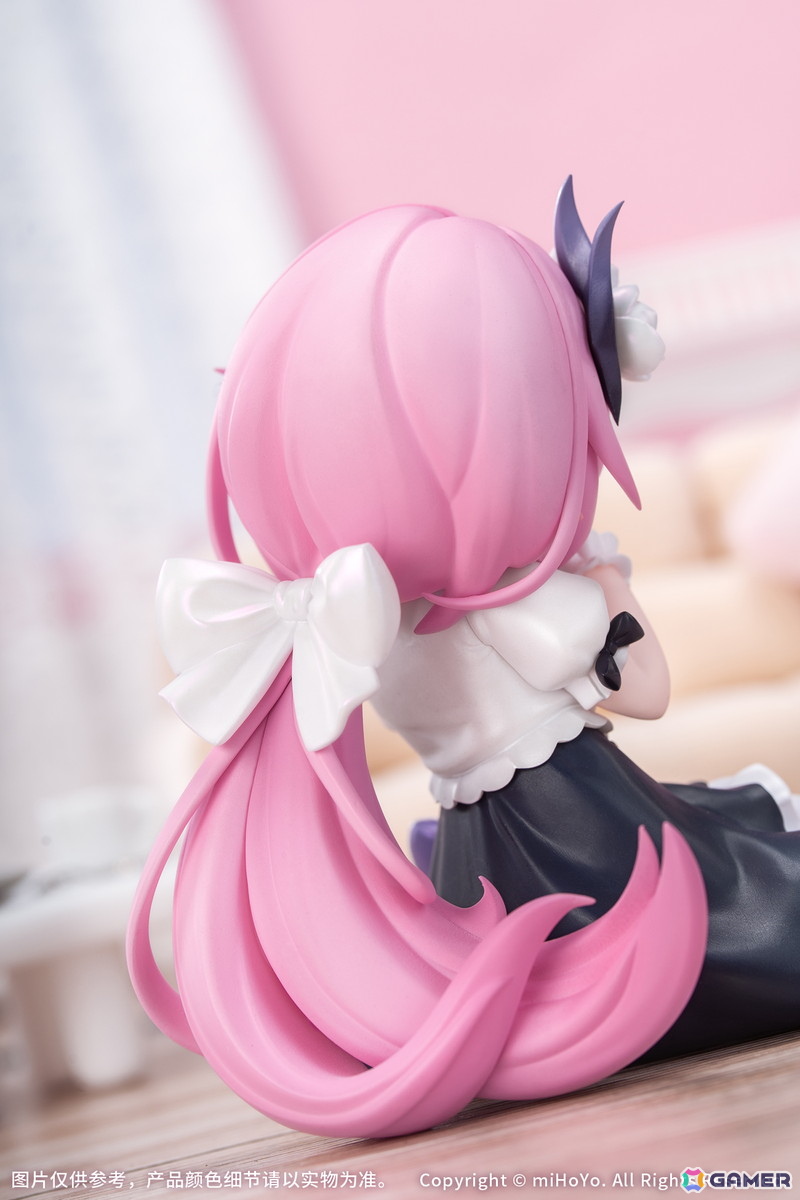「崩壊3rd」エリシアが可愛らしいデフォルメフィギュアとなって登場!いたずらっぽくウインクをしながら浮かべる明るい笑顔が可憐さを引き立てるの画像