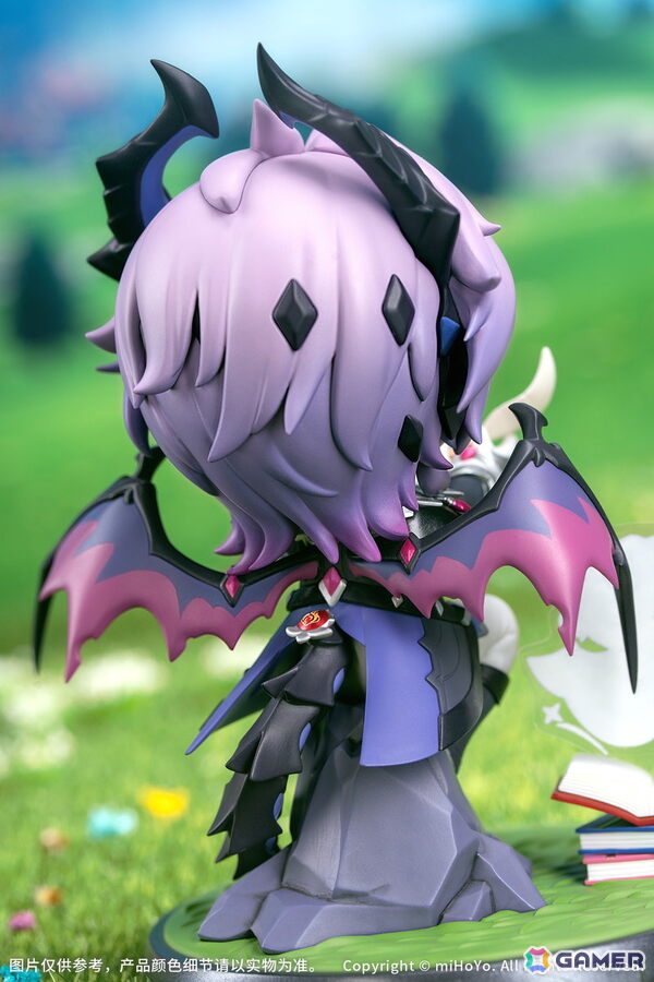 「原神」小さな礼服をまとった愛らしいドゥリンがちびキャラフィギュア化！グラデーションのかかった髪の毛先と龍の尻尾で幻想的な雰囲気に彩りをの画像5