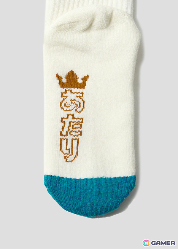 「キングダム ハーツ」とグラニフのコラボアイテムが6月16日に発売！ソラや王様、キーブレードなどをモチーフにした全19種の画像