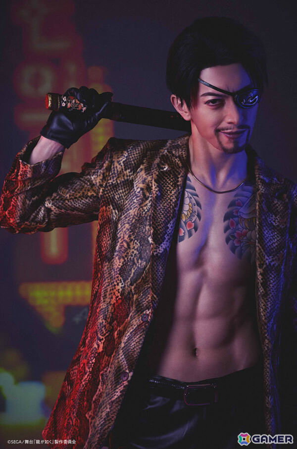 「舞台『龍が如く』-神室町八犬伝-」桐生一馬、真島吾朗、冴島大河のキャラクタービジュアルが解禁！キャストコメントも到着の画像3