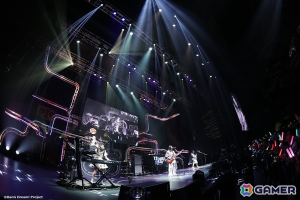 RAISE A SUILEN LIVE 2026「Boot IGNITION」東京公演が開催！15th Single「WHAT AN EXPLOSION」の表題曲や「RUNAWAY STAR」など17曲を披露の画像3