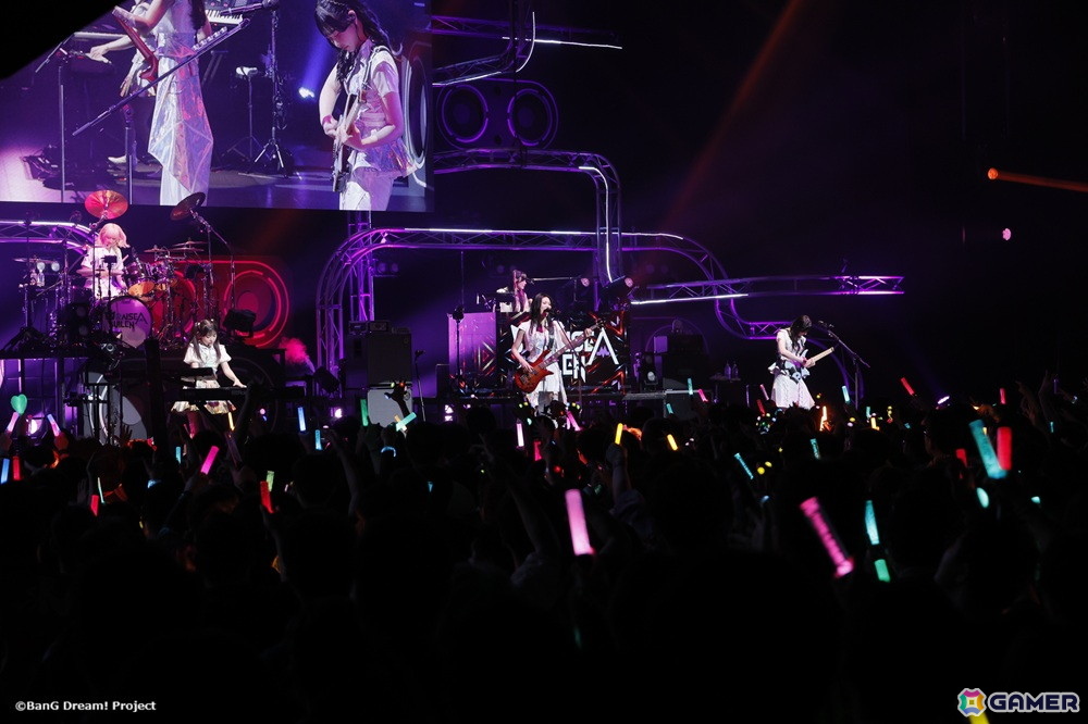 RAISE A SUILEN LIVE 2026「Boot IGNITION」東京公演が開催!15th Single「WHAT AN EXPLOSION」の表題曲や「RUNAWAY STAR」など17曲を披露の画像