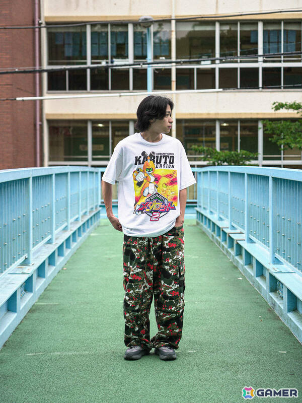 DANと「メダロット2」による公式コラボTシャツの受注販売が開始!1999年当時のゲームパッケージを再現、味わい深く経年変化していくの画像