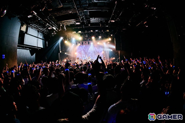 「ガールズバンドクライ First Riff」オリジナル新バンド・Canna Lilyの1st ONE-MAN LIVE「未明に咲く花」オフィシャルレポートが公開！の画像3