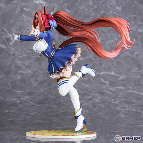 「ウマ娘」のサポートカード［緋色の君へ風が吹く］をモチーフにダイワスカーレットが1/7スケールでフィギュア化！オプションのジュエルシールで情景感がアップの画像3