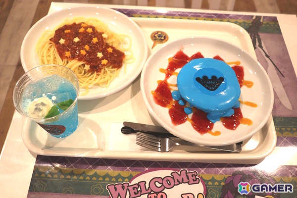 ハギーワギーのブルーパンケーキはインパクト抜群!「Poppy Playtime Chapter 5 コラボカフェ in E-DINER」内覧会フォトレポートの画像14
