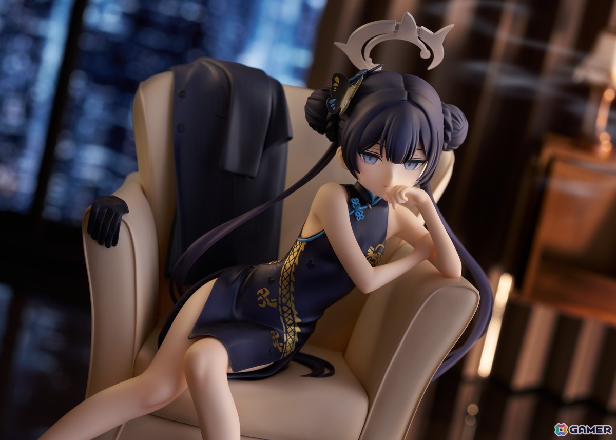 「ブルアカ」よりキサキが1/7スケールフィギュアとなって登場！ゲーム内の印象的なメモリアルロビーのワンシーンをモチーフに立体化の画像