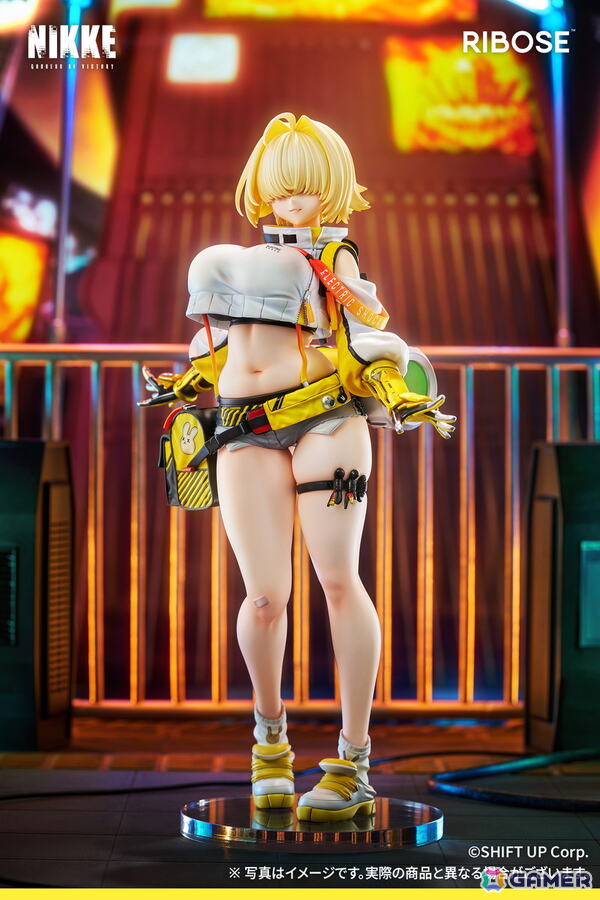 「勝利の女神：NIKKE」エレグがフルチャージのエネルギーをまとって華やかに立体化！目元を覆う金髪の下からのぞく鋭く意志の強い眼差しも魅力的に表現の画像2