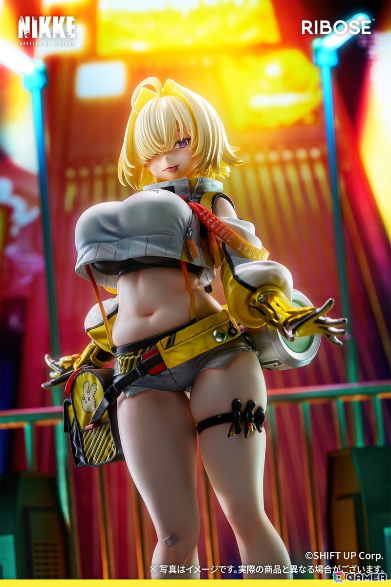 「勝利の女神：NIKKE」エレグがフルチャージのエネルギーをまとって華やかに立体化！目元を覆う金髪の下からのぞく鋭く意志の強い眼差しも魅力的に表現の画像