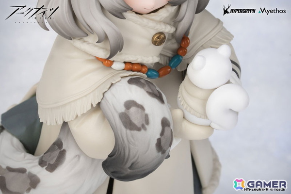 「アークナイツ」小さな雪だるまを抱えた、あどけない姿のプラマニクスが登場！大きな雪帽子の下からはふわふわの耳がそっとのぞくの画像5