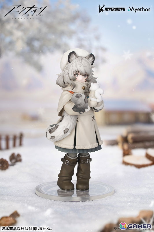 「アークナイツ」小さな雪だるまを抱えた、あどけない姿のプラマニクスが登場!大きな雪帽子の下からはふわふわの耳がそっとのぞくの画像