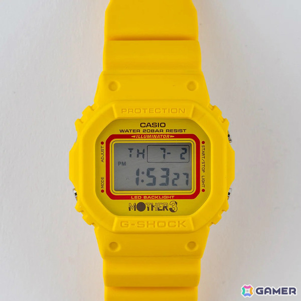 「MOTHER3」発売20周年記念モデルのG-SHOCKが登場！ひまわり畑をイメージさせる鮮やかなイエロー、樹脂バンドにはどせいさんの姿もの画像3