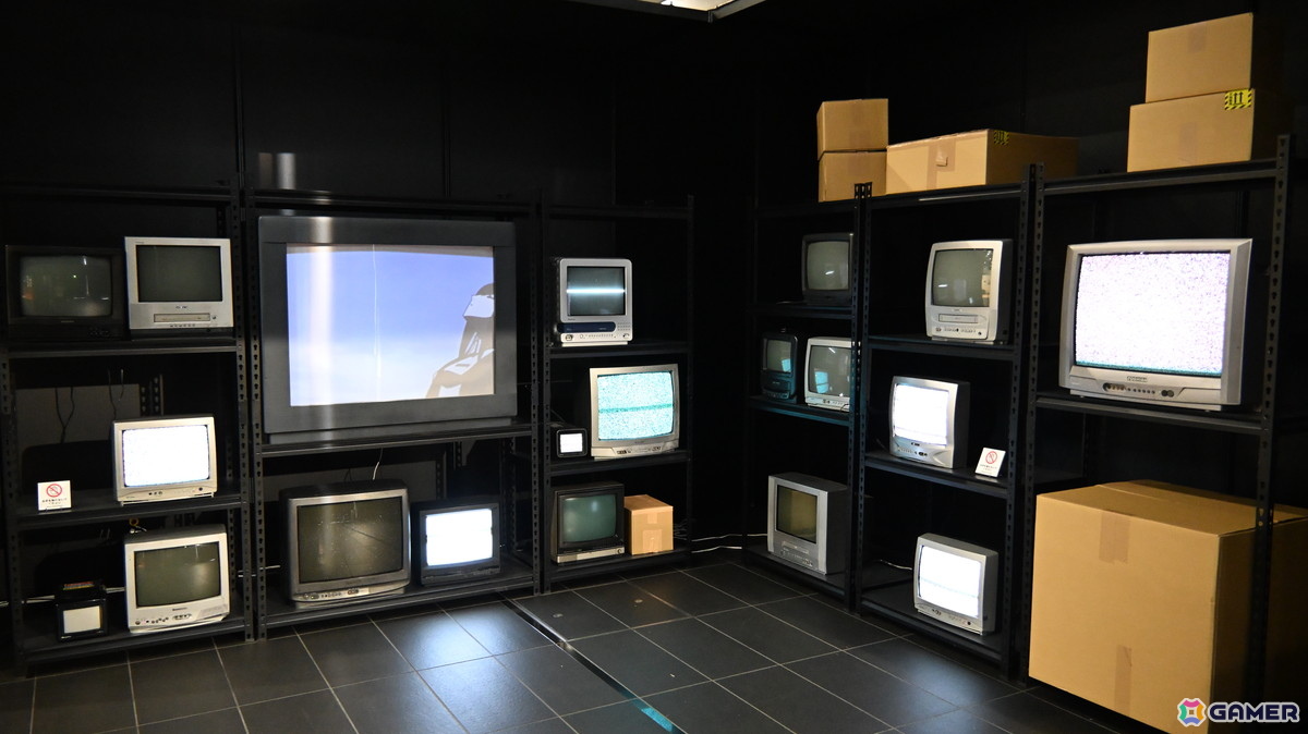 TVアニメの世界観を詰め込んだ展示の数々――「シュタインズ・ゲートANIMATION 15th Anniversary EXHIBITION」内覧レポートの画像