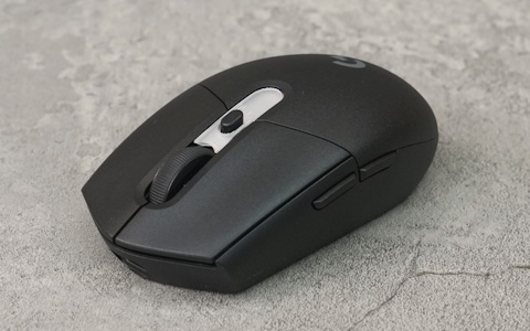 ロジクールのゲーミングマウス「G304 X SUPERLIGHT LIGHTSPEED」を紹介！2018年発売の「G304」が約40g軽量化して帰ってきた