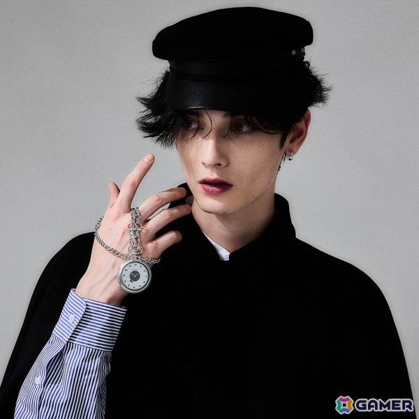「RAIDOU Remastered: 超力兵団奇譚」のコラボアイテムが登場！ライドウがモチーフの懐中時計、ボディバッグの3つがラインナップの画像3