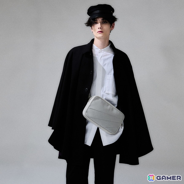 「RAIDOU Remastered: 超力兵団奇譚」のコラボアイテムが登場！ライドウがモチーフの懐中時計、ボディバッグの3つがラインナップの画像