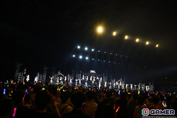 「アイマス」20周年イヤーのラストを飾る初の越境xRライブ開幕！全編ダンス特化で魅せた「IWSF2026」第1公演「YAKUDOU」レポートの画像1