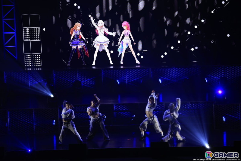 「アイマス」20周年イヤーのラストを飾る初の越境xRライブ開幕！全編ダンス特化で魅せた「IWSF2026」第1公演「YAKUDOU」レポートの画像