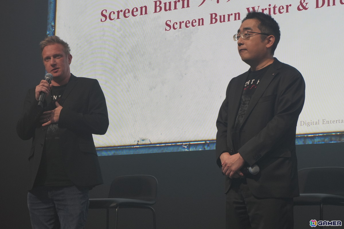 左からScreen Burn Jon McKellan氏(「SILENT HILL: Townfall」ライター兼ディレクター)、岡本基氏（コナミデジタルエンタテインメント「SILENT HILL」シリーズプロデューサー）