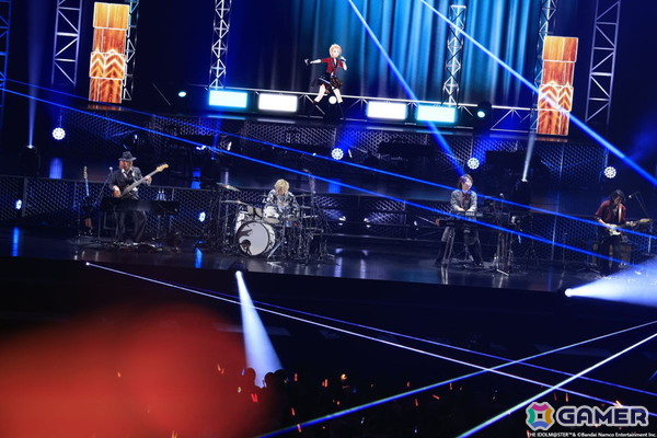 「アイマス」の実力派アイドルたちによる歌声とバンド＆ストリングスの生演奏が共鳴！xRライブ「IWSF2026」第2公演「ZESSYOU」レポートの画像43
