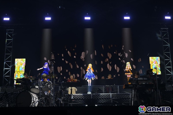 「アイマス」の実力派アイドルたちによる歌声とバンド＆ストリングスの生演奏が共鳴！xRライブ「IWSF2026」第2公演「ZESSYOU」レポートの画像66