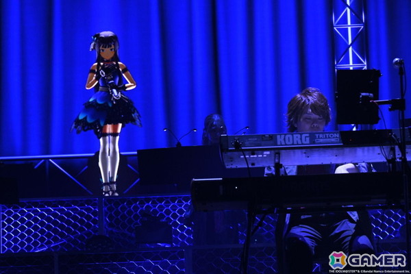 「アイマス」の実力派アイドルたちによる歌声とバンド&ストリングスの生演奏が共鳴!xRライブ「IWSF2026」第2公演「ZESSYOU」レポートの画像