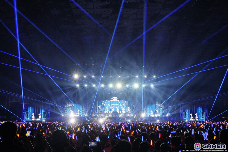 「アイマス」の実力派アイドルたちによる歌声とバンド&ストリングスの生演奏が共鳴!xRライブ「IWSF2026」第2公演「ZESSYOU」レポートの画像