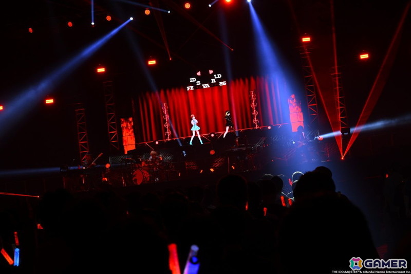 「アイマス」の実力派アイドルたちによる歌声とバンド&ストリングスの生演奏が共鳴!xRライブ「IWSF2026」第2公演「ZESSYOU」レポートの画像