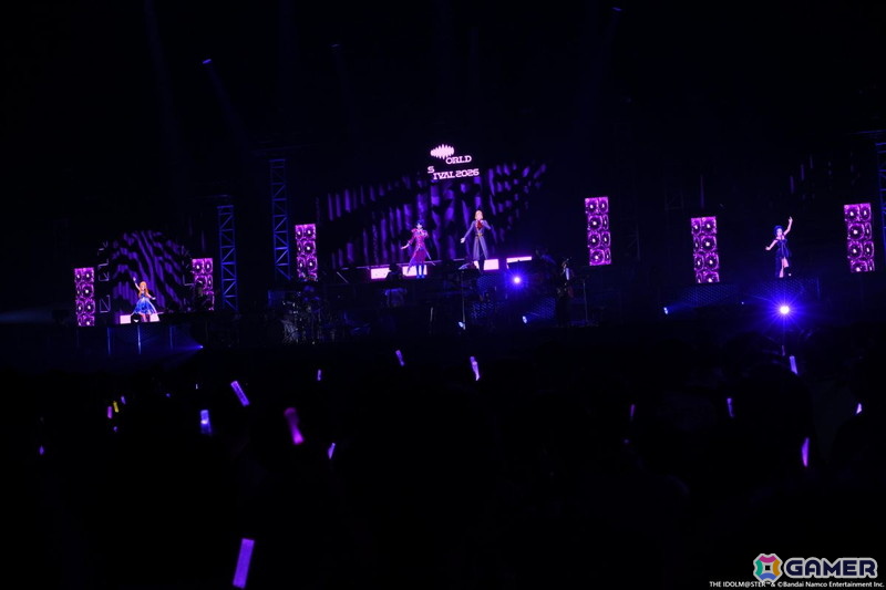 「アイマス」の実力派アイドルたちによる歌声とバンド&ストリングスの生演奏が共鳴!xRライブ「IWSF2026」第2公演「ZESSYOU」レポートの画像