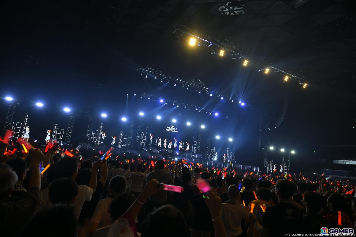 「アイマス」20周年イヤーの大トリは熱狂のコーレスで“共鳴”――越境xRライブ「IWSF2026」第3公演「-KYOUMEI-」レポートの画像