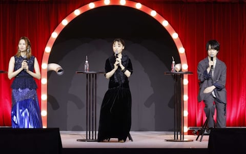 劇場アニメ「魔法使いの夜」戸松遥さん、花澤香菜さん、小林裕介さんが登壇!「FGOフェス」ステージイベントのレポートが到着