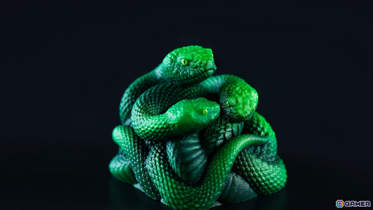 Razer初のArtisan Keycap「Triple-Headed Snake Edition」が発表―象徴的な三つ首の蛇をハンドフィニッシュで仕上げたコレクターズアイテムとしての逸品の画像