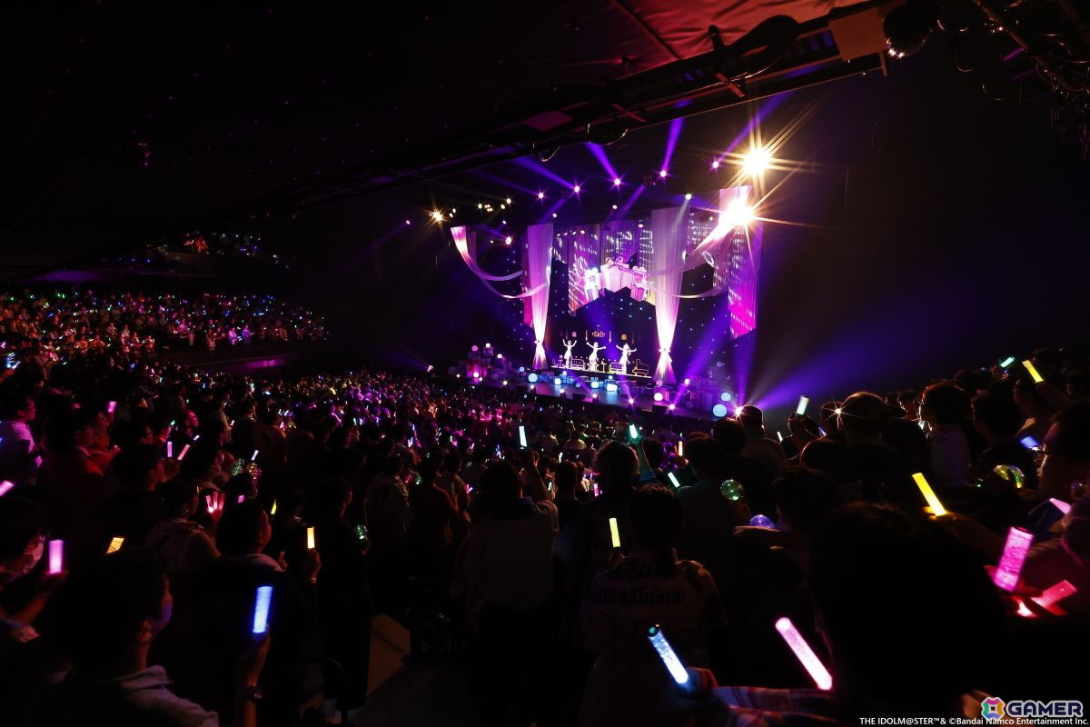 おとなのアイドルがセクシー&クールに魅せる夜の時間――「シンデレラガールズ」xRライブ「Pop'n ToyBox!!」夜公演レポートの画像