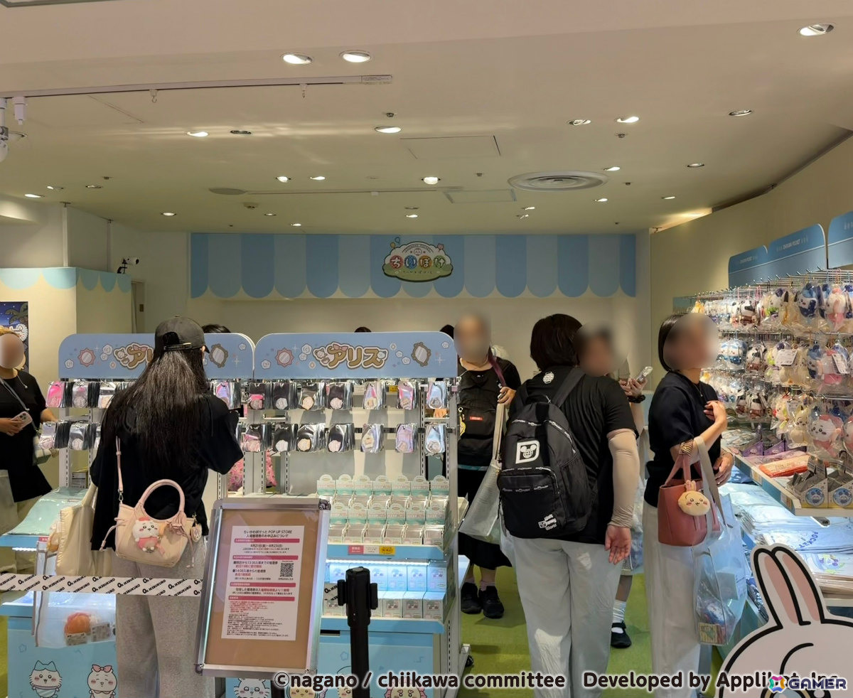 「ちいかわぽけっと POP UP STORE」東京会場のレポートが公開!恐竜とアリスをモチーフにした新作グッズがずらりの画像