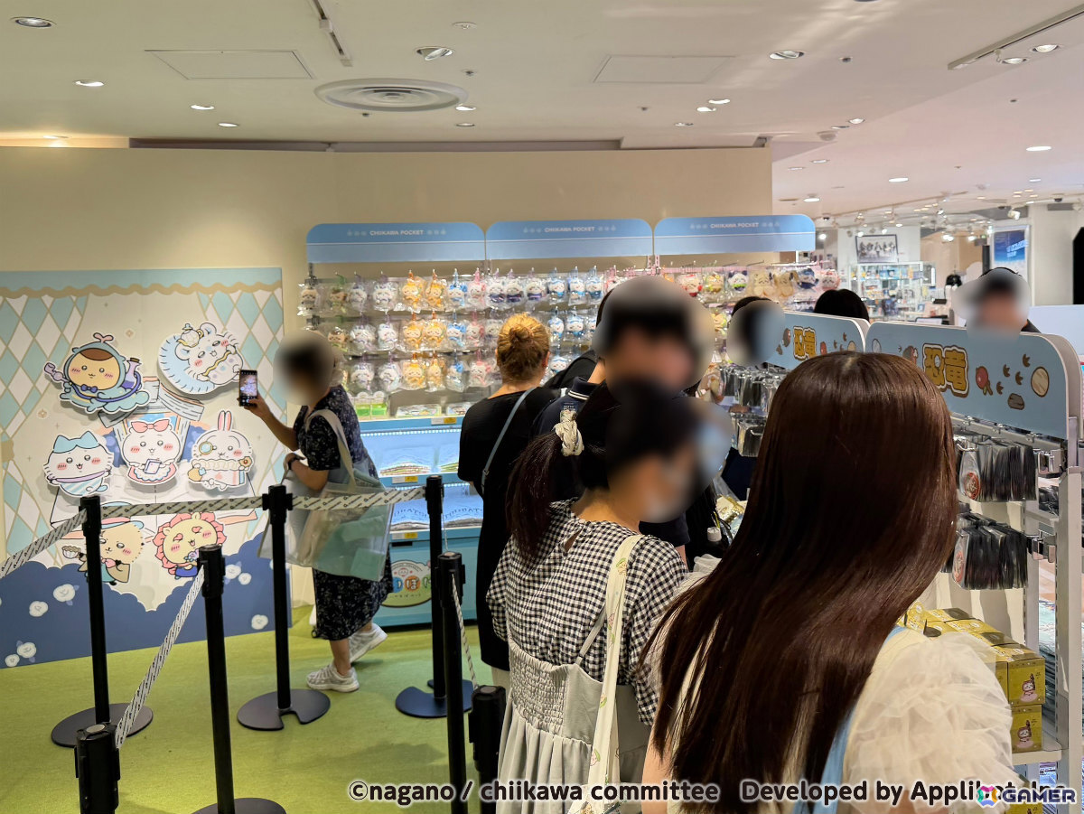 「ちいかわぽけっと POP UP STORE」東京会場のレポートが公開!恐竜とアリスをモチーフにした新作グッズがずらりの画像