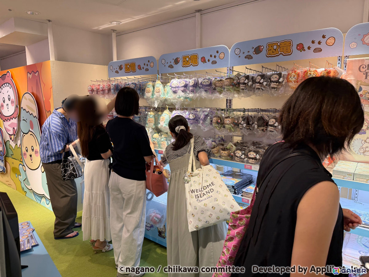 「ちいかわぽけっと POP UP STORE」東京会場のレポートが公開!恐竜とアリスをモチーフにした新作グッズがずらりの画像
