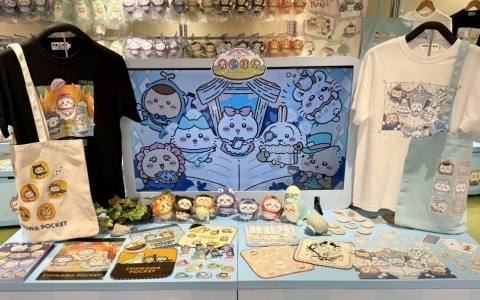 「ちいかわぽけっと POP UP STORE」東京会場のレポートが公開!恐竜とアリスをモチーフにした新作グッズがずらり