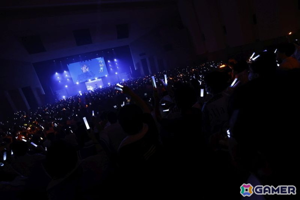 「学マス LIVE TOUR -標-」福井公演レポ――4人がそれぞれ新曲をサプライズ披露、アンコールのめがね姿も沸くの画像4