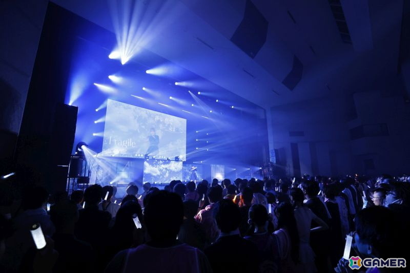 「学マス LIVE TOUR -標-」福井公演レポ――4人がそれぞれ新曲をサプライズ披露、アンコールのめがね姿も沸くの画像