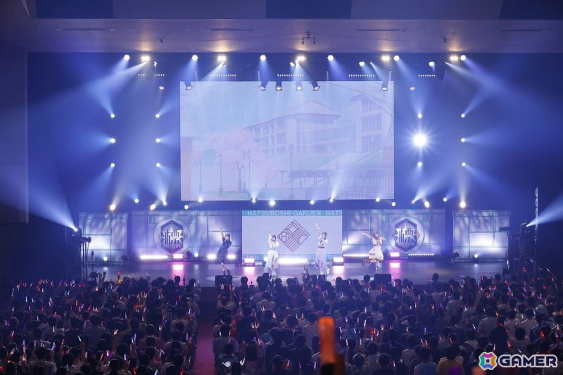 「学マス LIVE TOUR -標-」福井公演レポ――4人がそれぞれ新曲をサプライズ披露、アンコールのめがね姿も沸くの画像