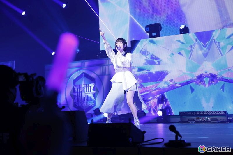 「学マス LIVE TOUR -標-」福井公演レポ――4人がそれぞれ新曲をサプライズ披露、アンコールのめがね姿も沸くの画像