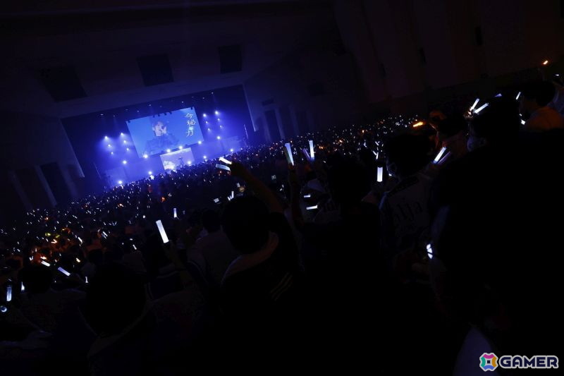 「学マス LIVE TOUR -標-」福井公演レポ――4人がそれぞれ新曲をサプライズ披露、アンコールのめがね姿も沸くの画像