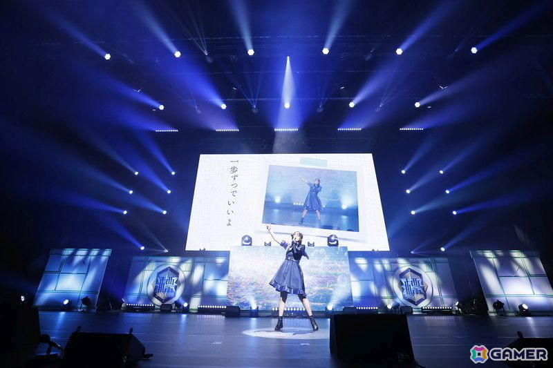 「学マス LIVE TOUR -標-」福井公演レポ――4人がそれぞれ新曲をサプライズ披露、アンコールのめがね姿も沸くの画像