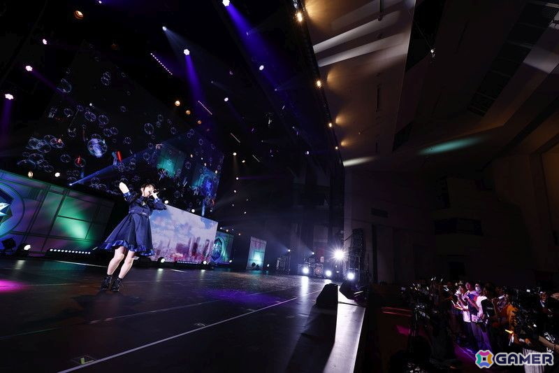 「学マス LIVE TOUR -標-」福井公演レポ――4人がそれぞれ新曲をサプライズ披露、アンコールのめがね姿も沸くの画像